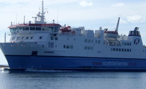 Hamnavoe arriving in Stromness - Photo: Shetland News