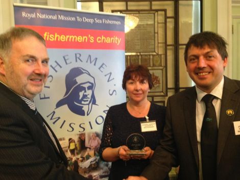 Frankie's owner Valerie Johnson and manager John Gold (right) with Alan Gifford, chairman of Shetland Fishermen's Mission's advisory committee.
