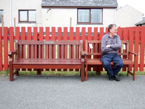 The great Park Wynd bench mystery. Resident Michael Robertson is enjoying the new facility - Photos: Karen Angus