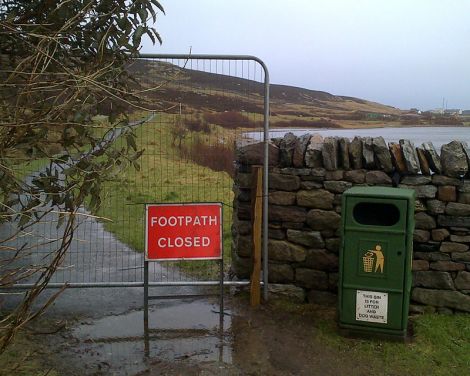 Gates block the entrance to the footpath at Westerloch on Friday. Photo SIC