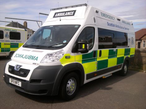 The ambulance service should move its base to the new Lerwick Fire Station, says MSP Tavish Scott.