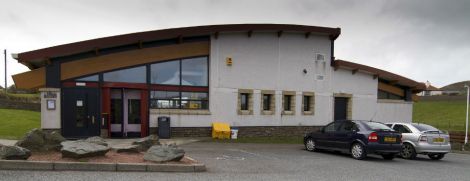 The Scalloway pool's opening hours have been extended. Photo: SRT.