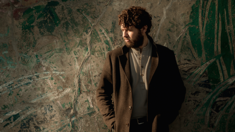 Irish singer-songwriter Declan O'Rourke, who previously played at Clickimin as part of Transatlantic Sessions and then his own show at Mareel in 2014.