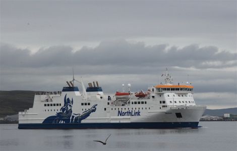 The Hrossey's sailing north on Tuesday night is likely to depart early to avoid the worst of the weather. Photo: Shetland News/Hans J. Marter.